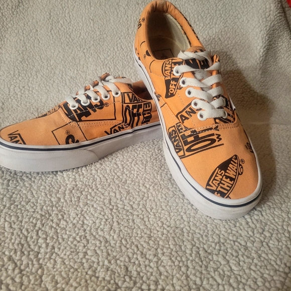 Vans OTW Logo Tangerine Lace-Up Sneakers - Size 8 (W), 6.5 (M) - Picture 7 of 9